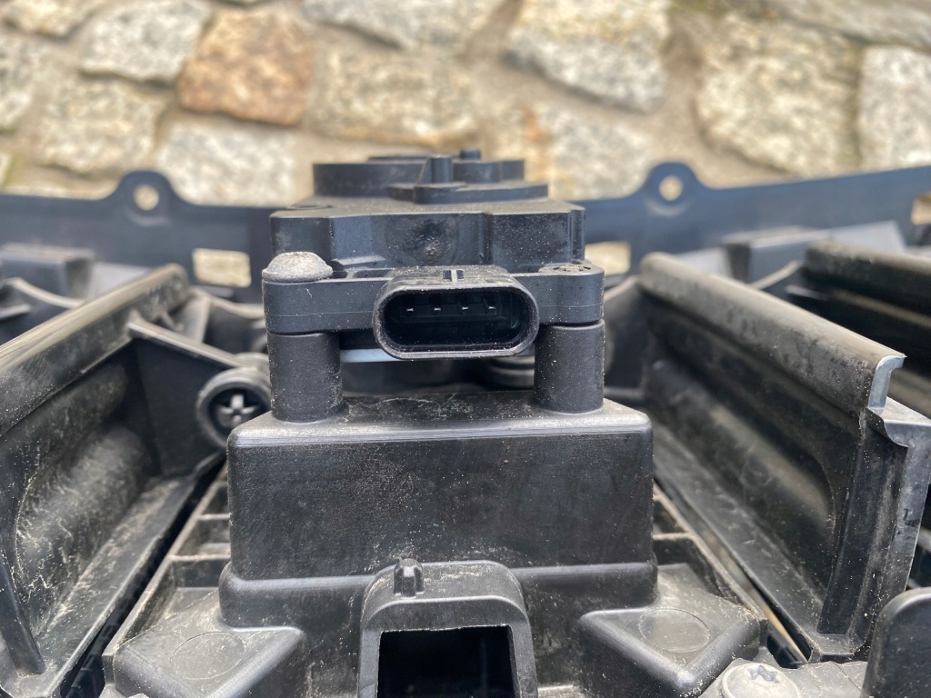 Bmw 3 g20 g21 жалюзи шторка воздуховод воздуха решётка радиатора хром 187156-10 Киев