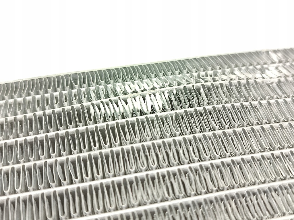 фото №8, Радиатор конденсатор кондиционер alfa romeo 156 lift 2003-... nowa nrf 606681090