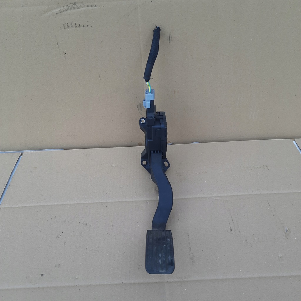 фото №1, Педаль газа peugeot 208 12-