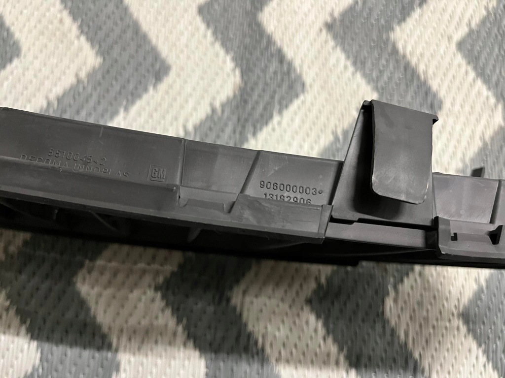 13182906 решётка бампера перед opel vectra c Недорого