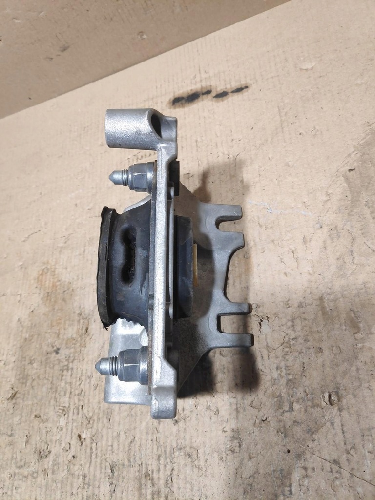 фото №6, Кронштейн подушка коробки кронштейн кронштейн 1.2tce renaul captur ii 112228880r