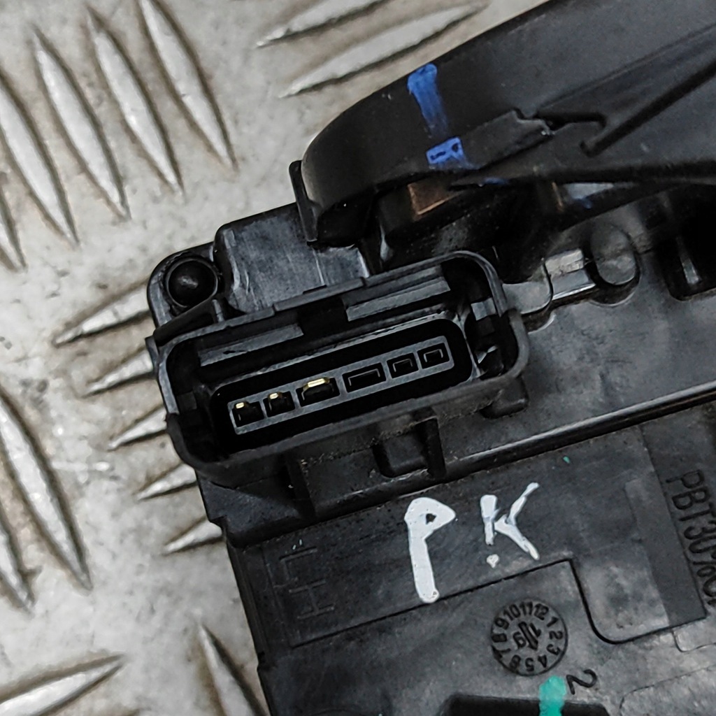 фото №6, Nissan leaf ii ze1 2019 перед сторона ліва вкладка do замка двері