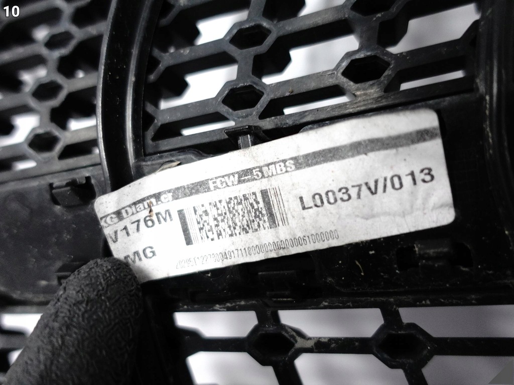 фото №15, Mercedes a-klasa w176 lift amg 15-18 решётка радиатора решётка радиатора w бампер перед diamond