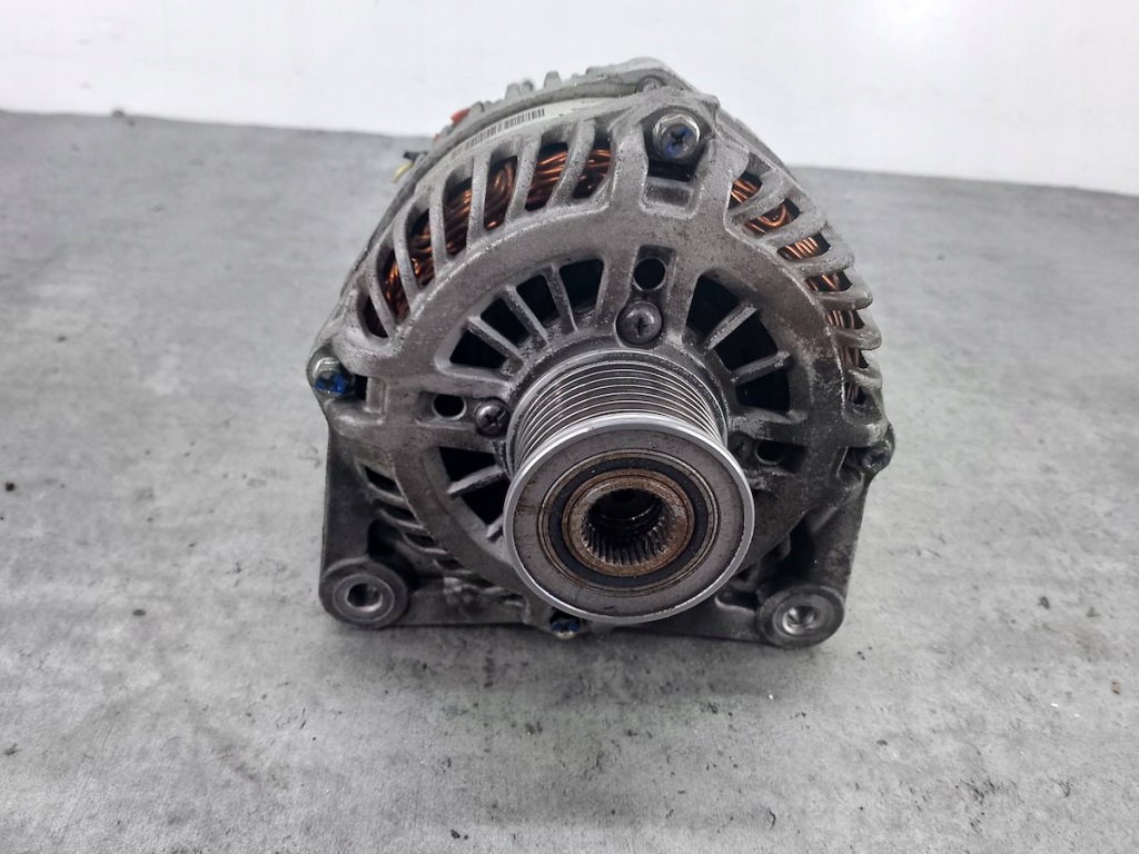 Генератор renault koleos 1 2.0 dci Оригинал