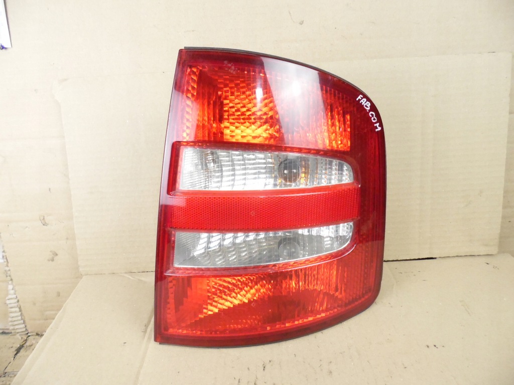 фото №1, Skoda fabia combi лампа задня права