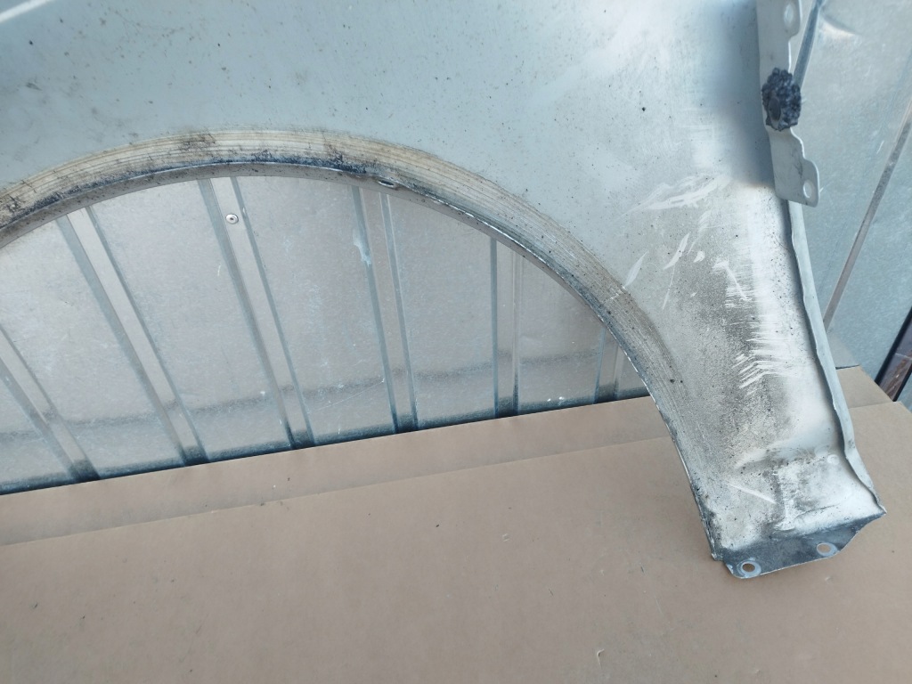 Крило правий перед audi a6 c6 lata 2004-2008 оригінал колір ly7w Зі Шроту