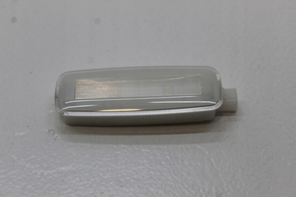 фото №1, Audi q3 8u лампа led стельовий 4h0947105b