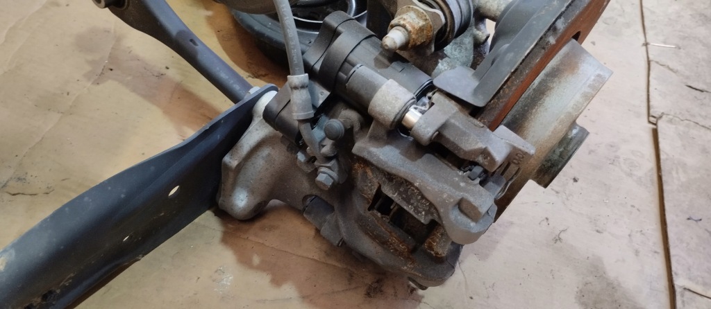 фото №5, Поворотный кулак ступица рычаг подвеска левый задняя vw t-roc 1.5 tsi 20r