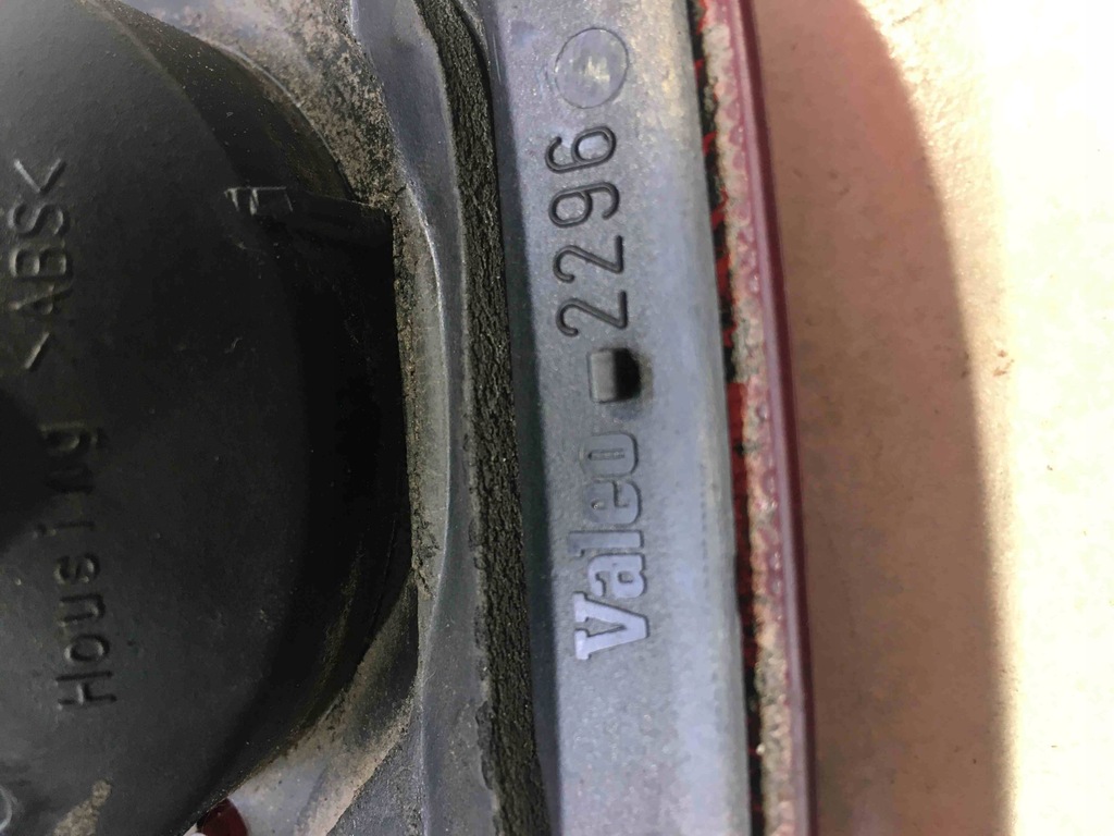 фото №12, Лампа правий задня land rover freelander amr4003