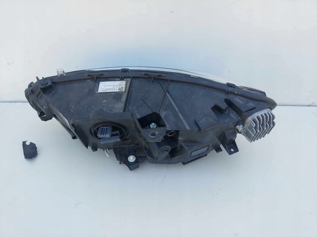 фото №14, Volvo v90 ii s90 16- лампа права перед full led