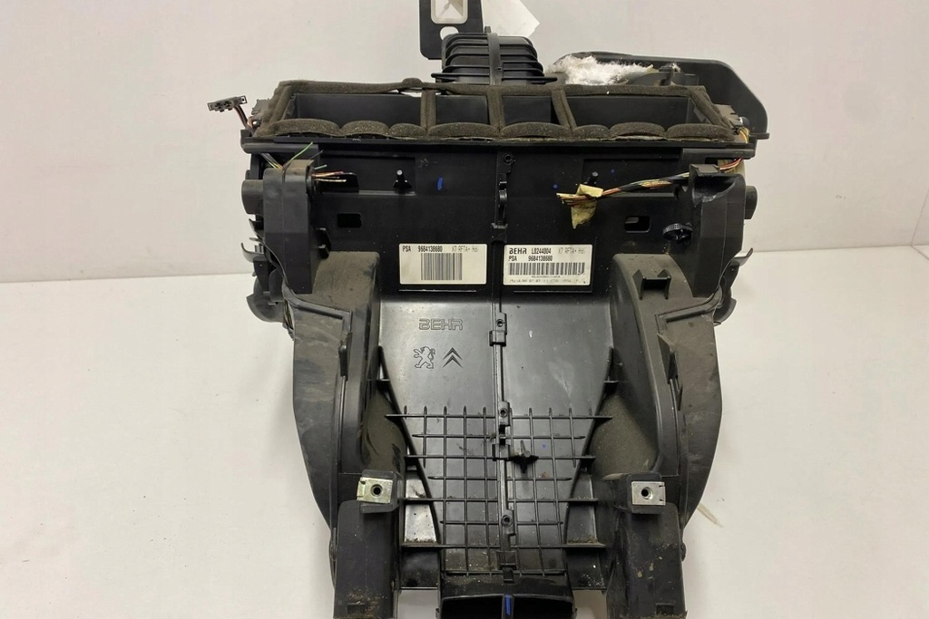 фото №8, Отопитель citroën c5 ii break re_ g7192002 2.0l дизель 2009