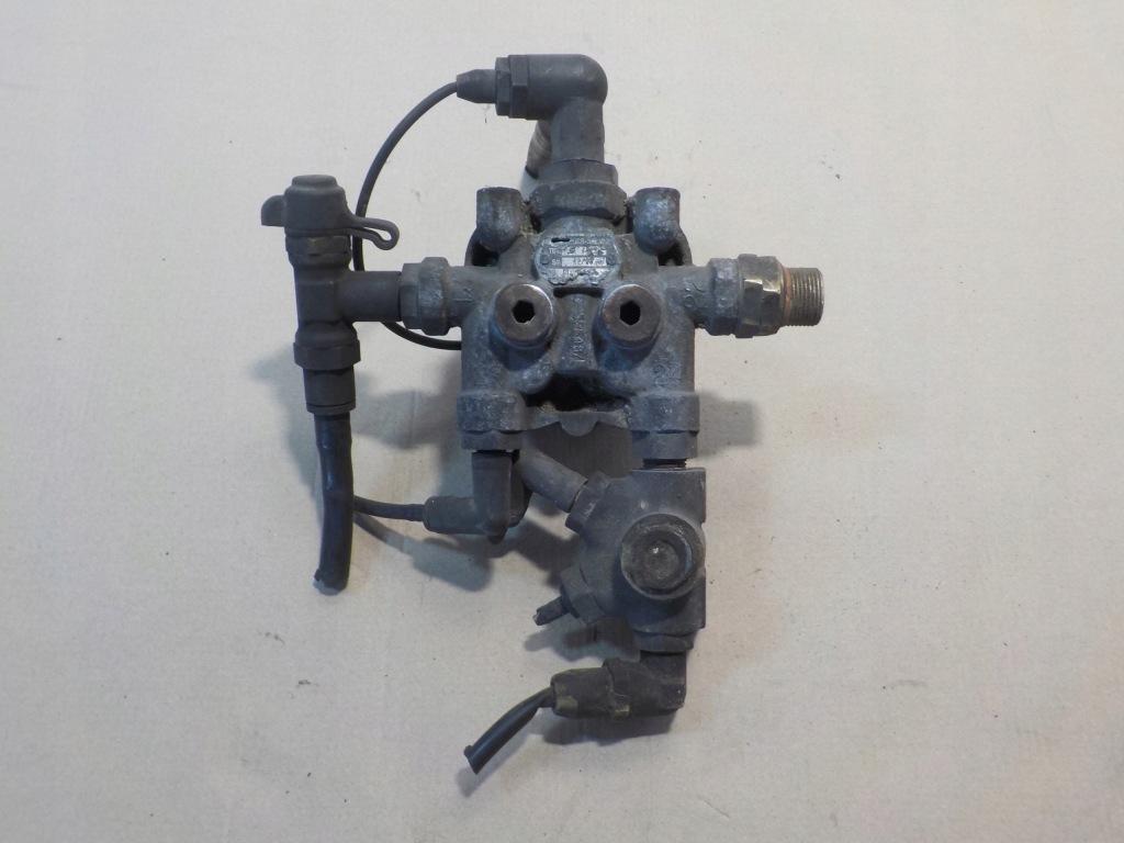 фото №1, Клапан czterodrożny volvo fl 10 3124013