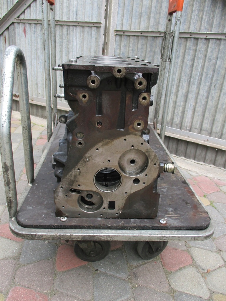 фото №5, Chrysler voyager 2.5 crd 01-08 блок двигателя enj