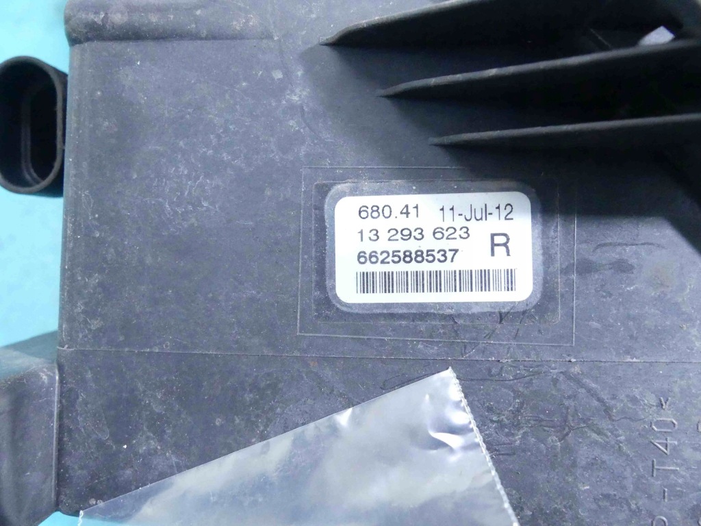 фото №11, Протитуманна фара правий opel astra iv j 09-12