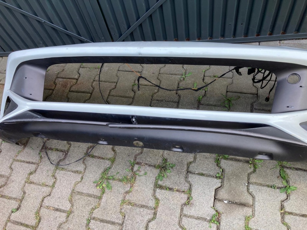 Купить Бампер перед ferrari f12 berlinetta 084361500 0ryginał