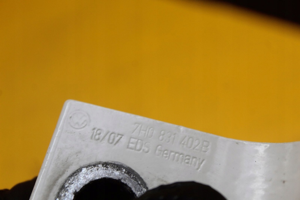 фото №7, Петля двері правий перед передній vw transporter t5 7h0831402b