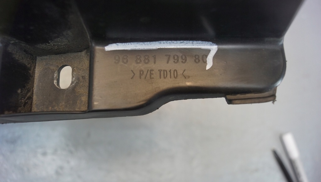 фото №8, Напрямні бампера задня citroen ds4 9688179980 9688180180 9688180080 комплект