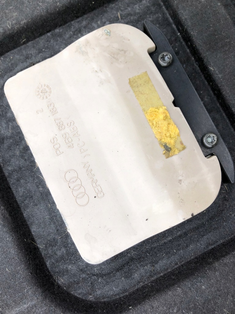 фото №5, Audi a4 b6 b7 обшивка пол багажника beż