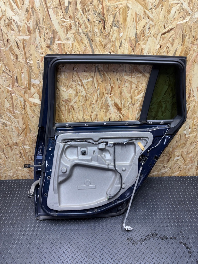 фото №14, Дверь правое задние bmw e61 monacoblau a35