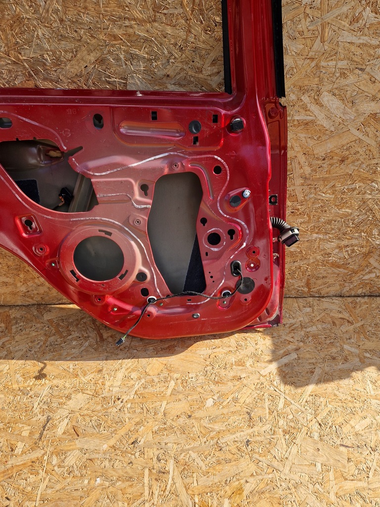 фото №12, Peugeot 208 дверь левый задняя левая задние