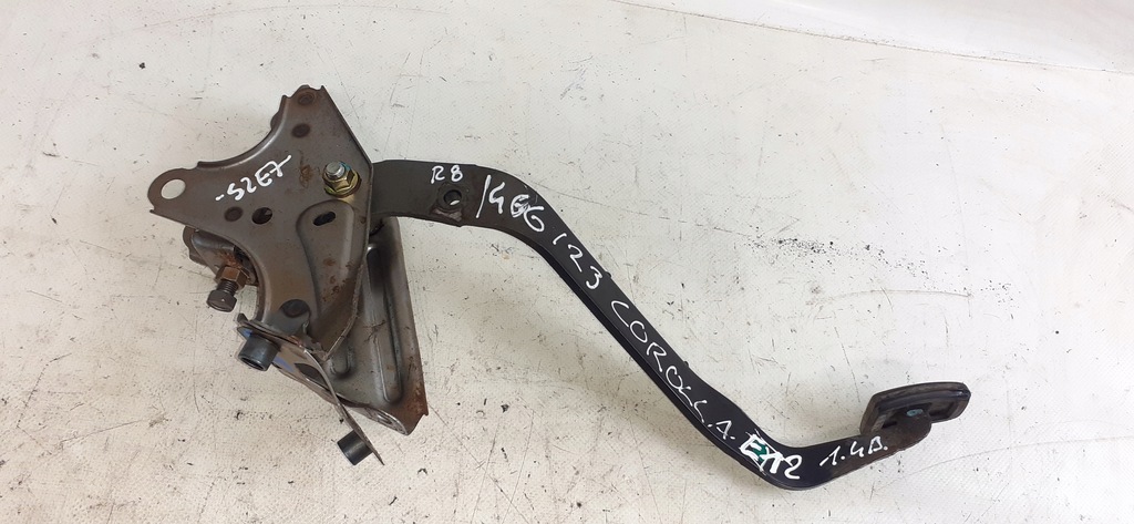 фото №6, Toyota corolla e12 педаль зчеплення механічна коробка передач 1,4 b