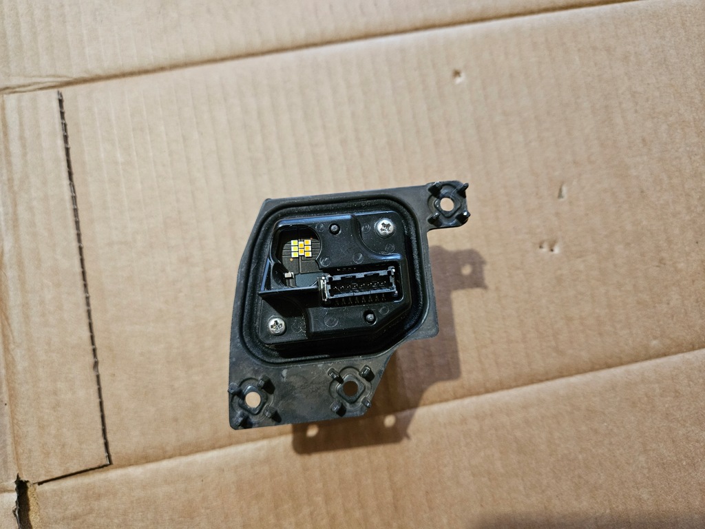 фото №6, Модуль преобразователь лампы правая nissan x-trail t33 22r-