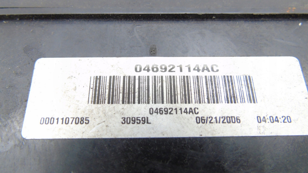 фото №7, Коробка запобіжників jeep commander 04692114ac