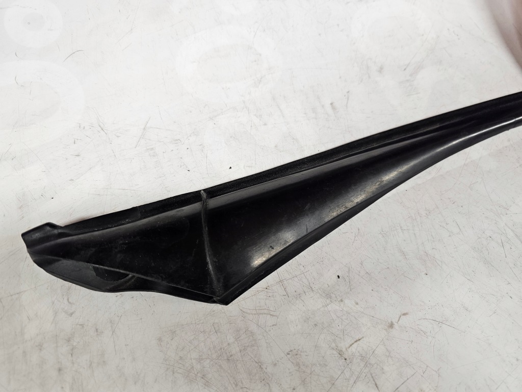 Bmw seria 5 f11 прокладка двері правий перед 7182286 Недорого