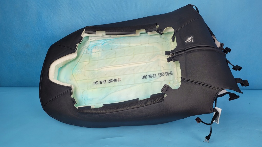 фото №10, Bmw 2' f44 218d gran coupe обшивка оббивка спинка сидіння правого