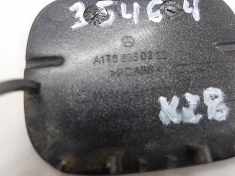 фото №3, Mercedes a w176 заглушка hak бампер задня