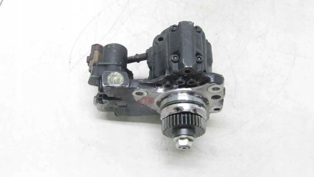 Ssangyong rodius ii 2.0 насос упорскування a6710700101 Зі Шроту