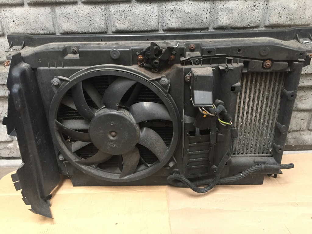 фото №1, Радиатор peugeot 307 2.0 hdi 136 km rhr