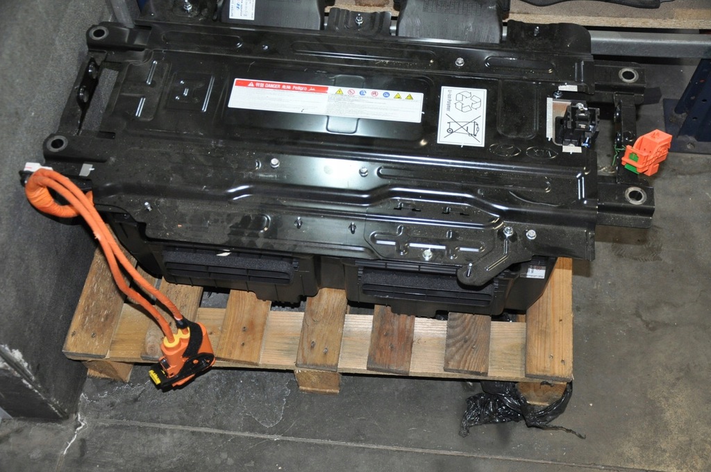 фото №1, Kia optima iv 4 аккумулятор li-ion 37504-a8810 plug-in