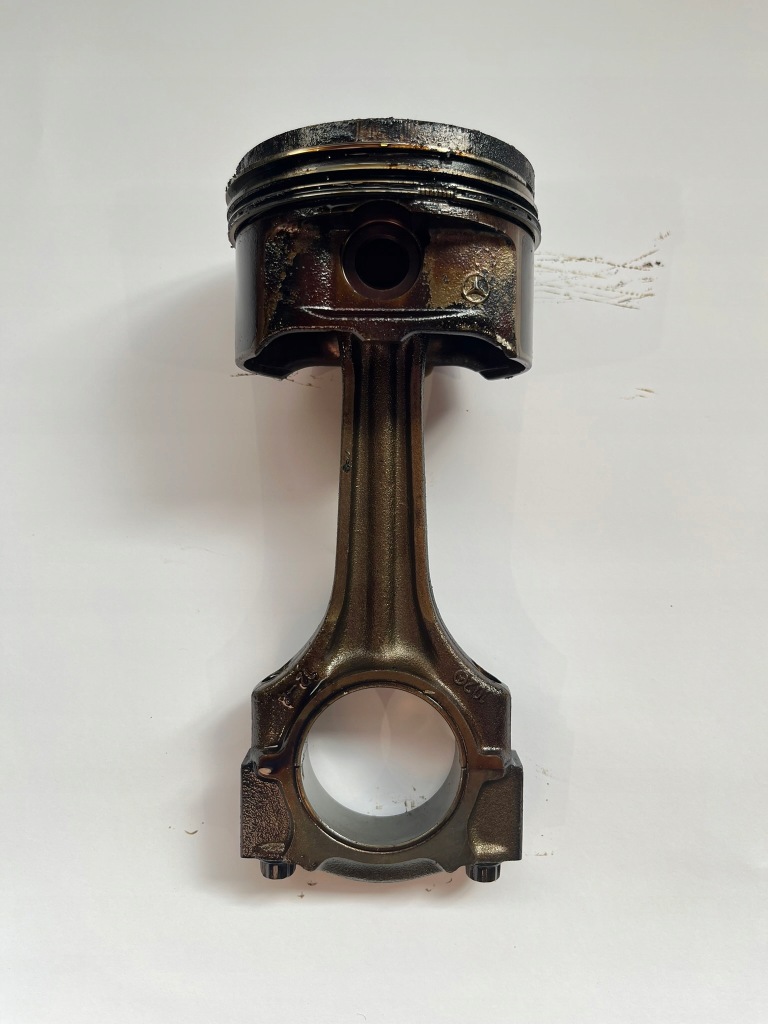 Поршень с шатун mercedes w124 m104 320 e320 320e 280 e280 280e Киев