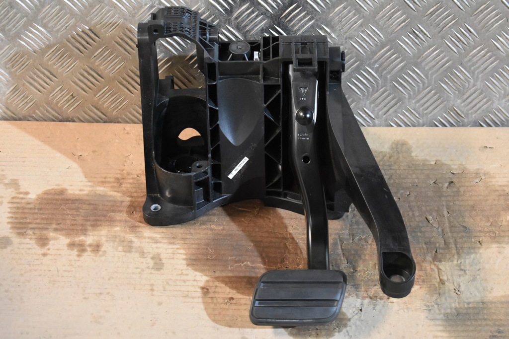 фото №1, Педаль гальма porsche 982 718 1