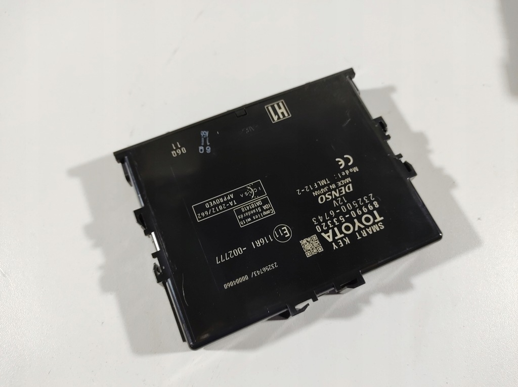 фото №8, Lexus is300h 13r блок управления ключа 89990-53320