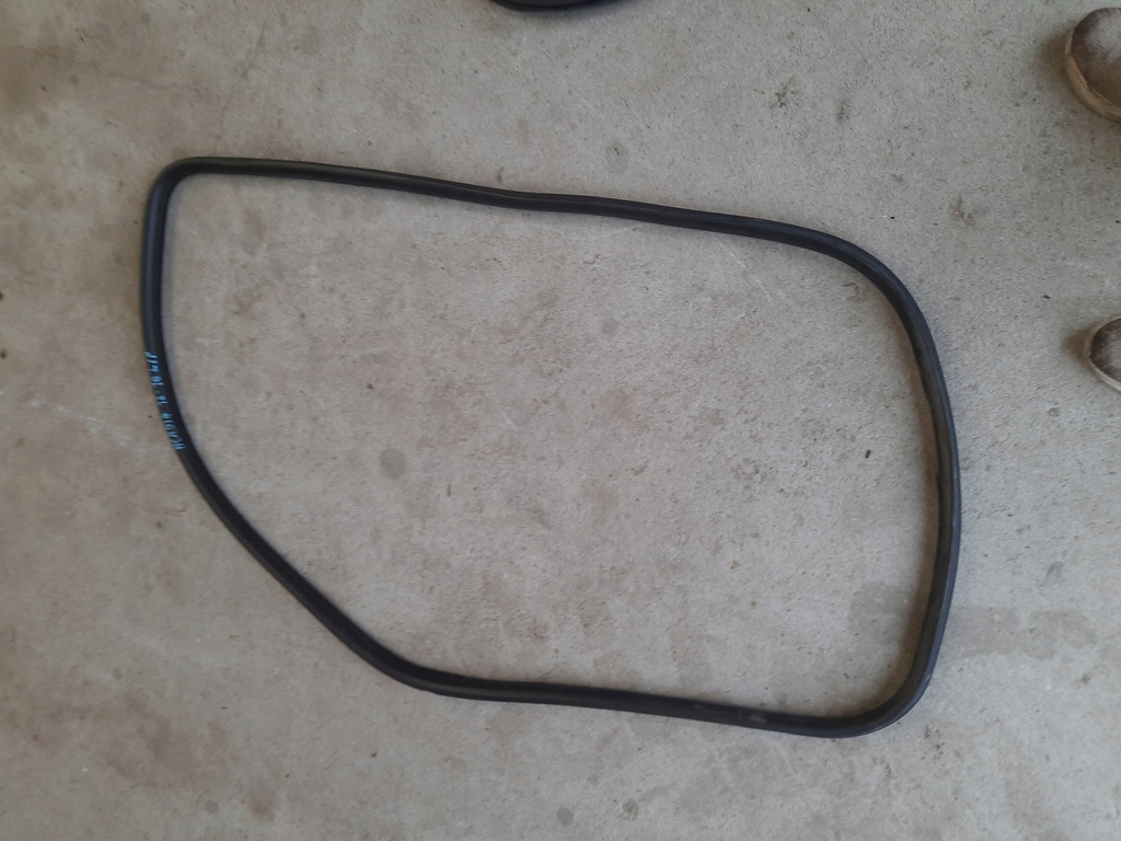 фото №9, Gmc acadia 12-16 уплотнители дверь комплект usa