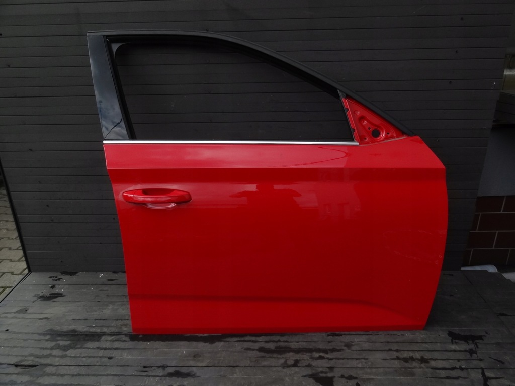 фото №1, Skoda scala 2020 двері передні праве повний