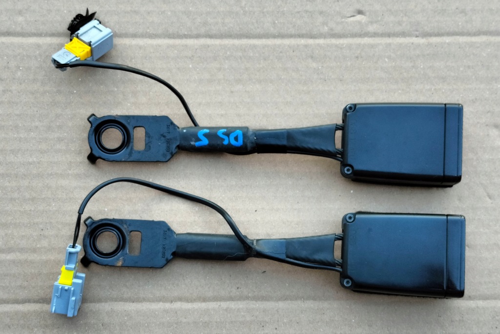 фото №1, Citroen ds5 клипса поперечина перед