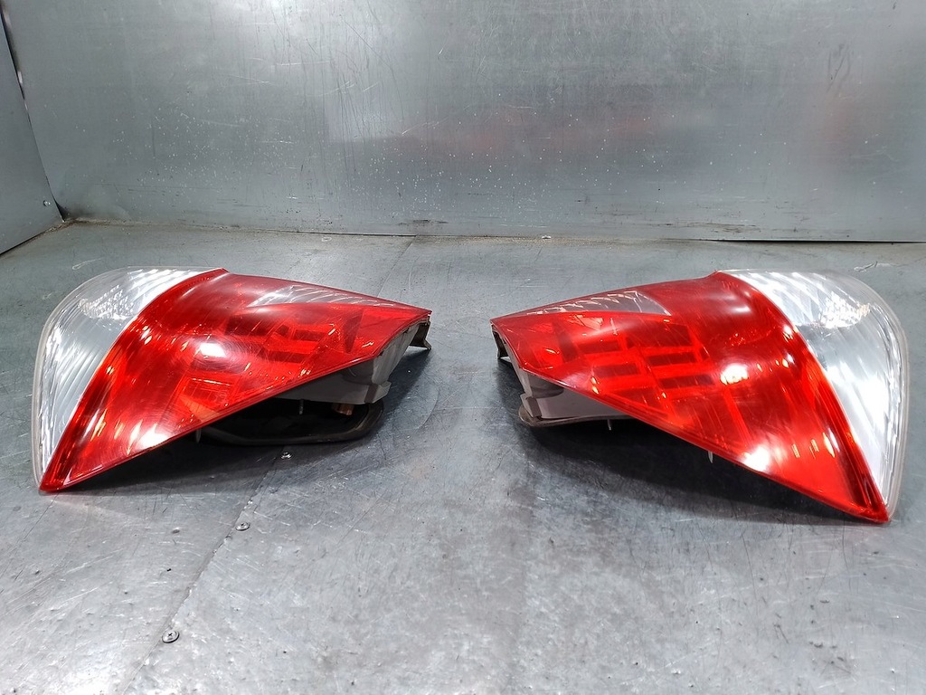 фото №11, Лампи задня комплект honda fr-v