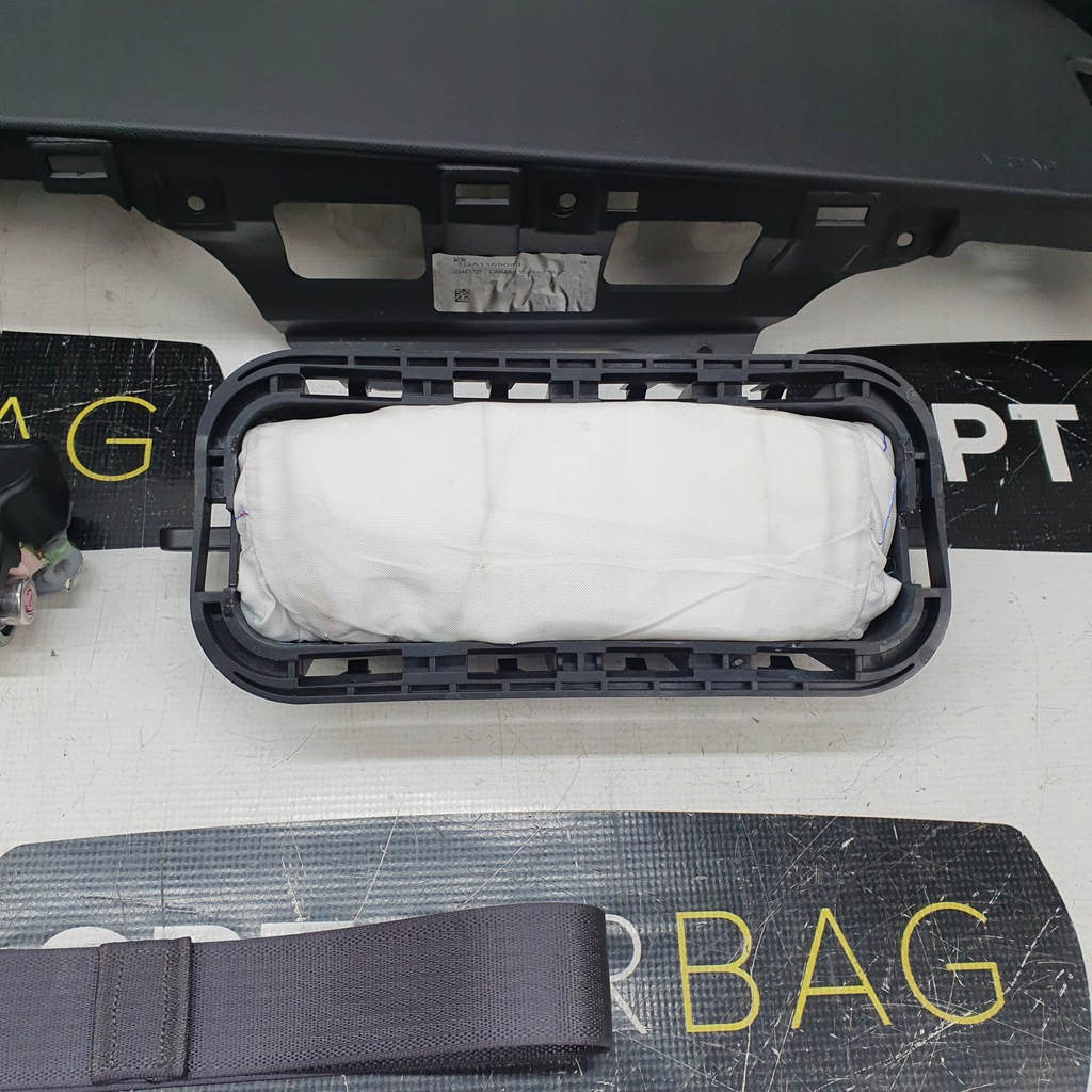 фото №8, Camaro панель приладів консоль подушки безпеки ремені подушка безпеки