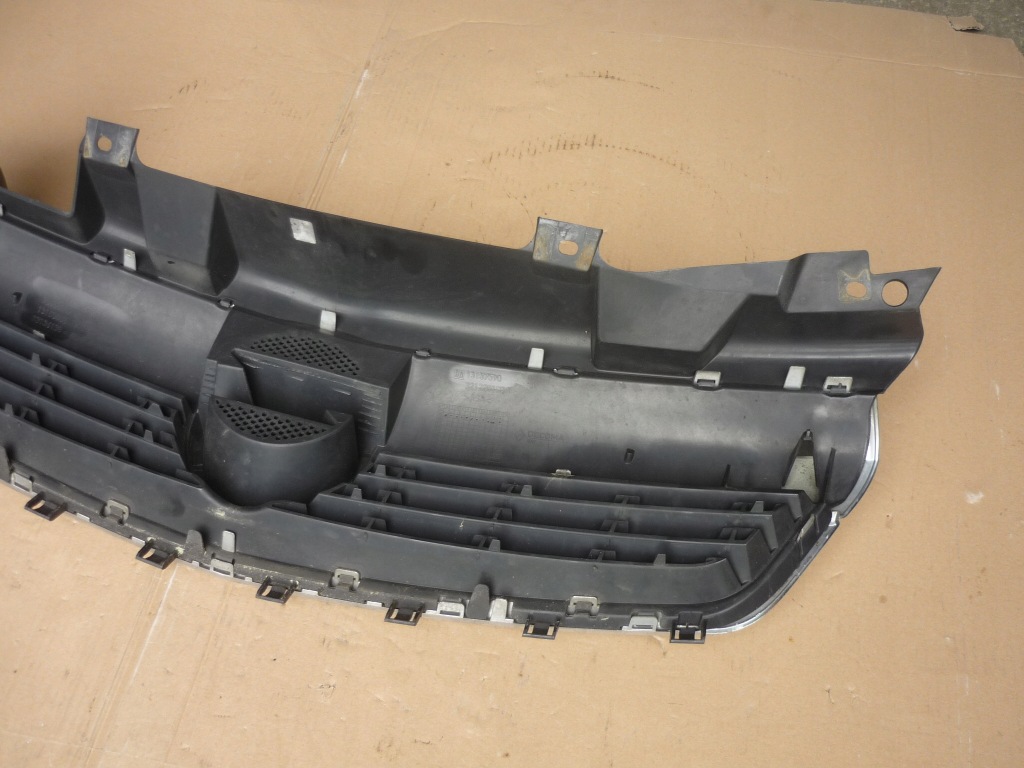Решётка радиатора решётка радиатора хром opel zafira b bardzo ładna 05-08 с Разборки