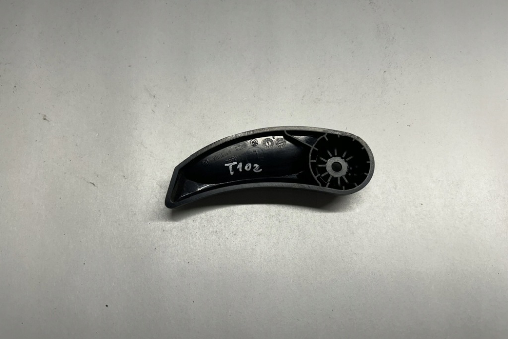 фото №11, Ручка відкривання капот bmw 7 f01, f02 9113984 4.4l бензиновий 330kw 2014