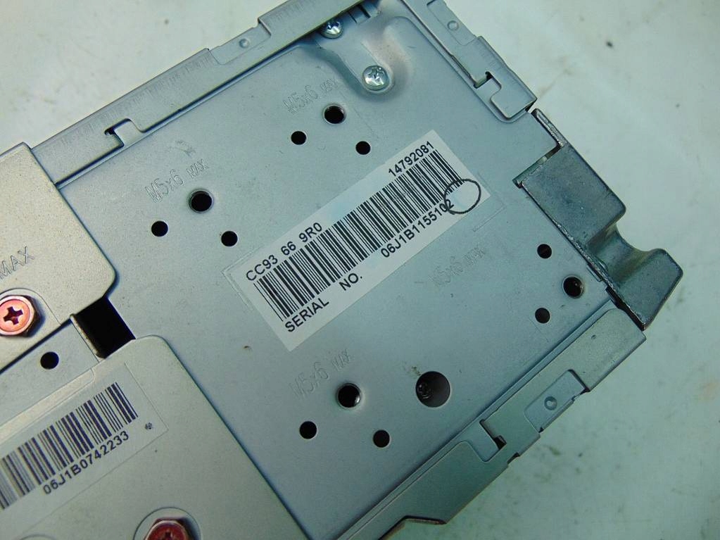 фото №7, Mazda 5 v i 2007r радио заводской cd