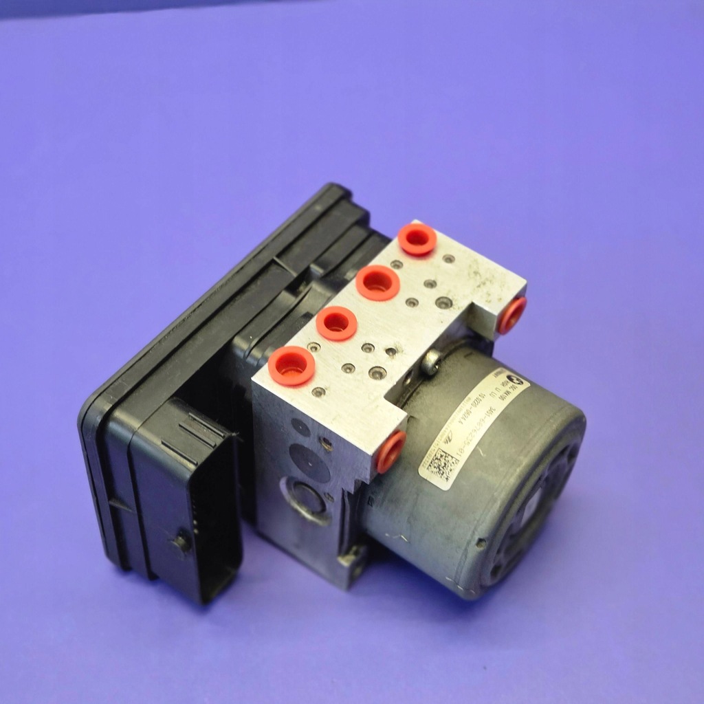 фото №1, Насос abs bmw i3 6876235 6876236