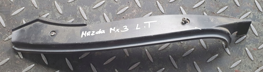 фото №1, Защита молдинг лампы левый задняя mazda mx3