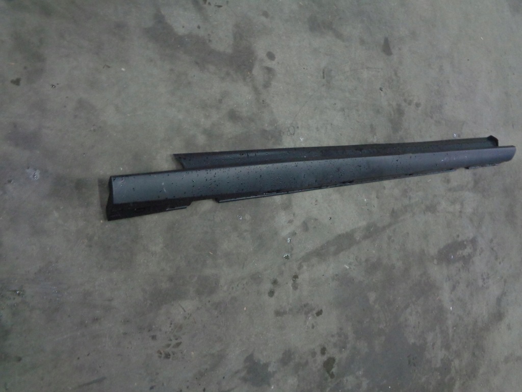 фото №1, Ford focus mk4 молдинг порог порог накладка правая