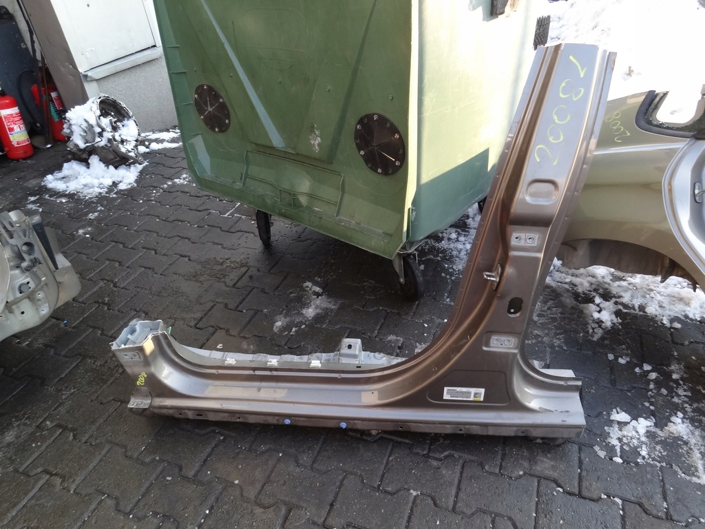 фото №1, Peugeot 2008 2014 блок двигуна поріг лівий оригінал