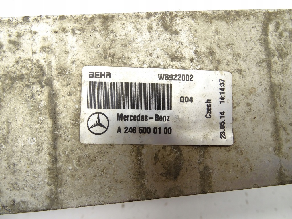 Радіатор повітря інтеркулер mercedes w246 1.8 cdi b-klasa a2465000100 Зі Шроту