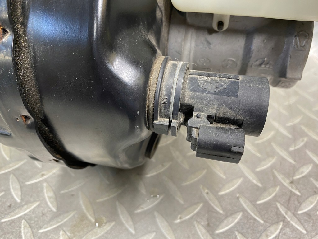 фото №8, 4g43-2b195-aa усилитель тормозов насос тормозная aston martin db9